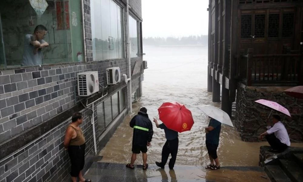 Κίνα: Τουλάχιστον 3 νεκροί μετά από καταρρακτώδεις βροχές